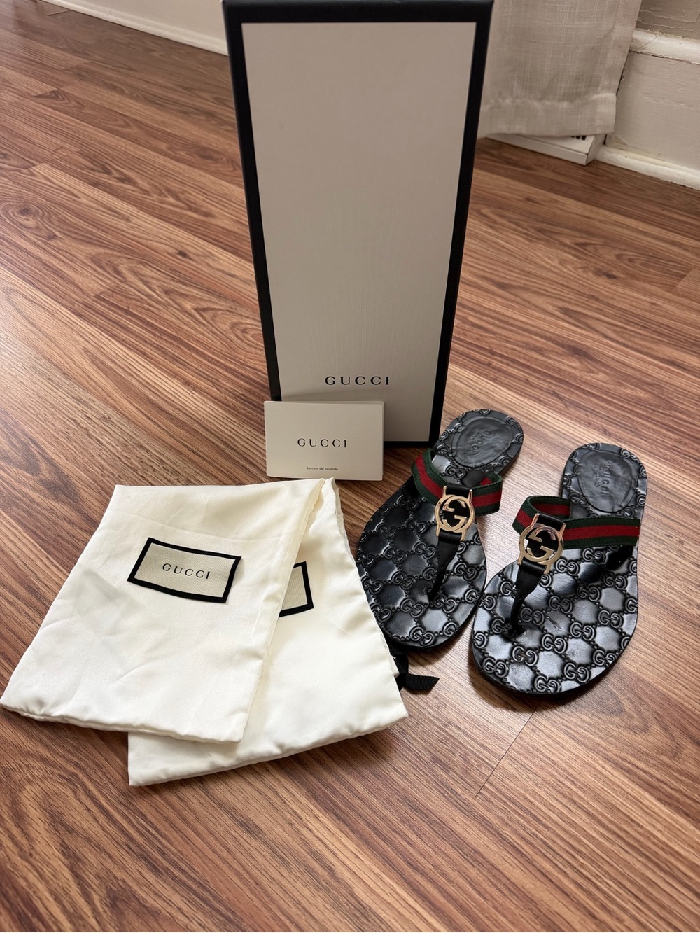 Women’s Gucci Black Embossed GG Leather Thong Sandals with Red-Green Web Size 7 - Picture 2 of 10